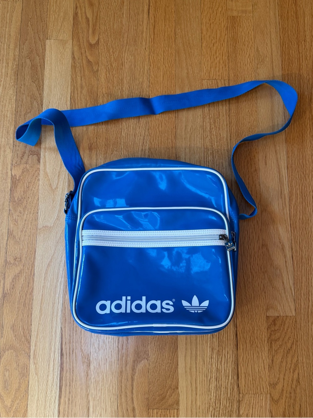 Adidas Originals Vintage Shiny Crossbody Bag